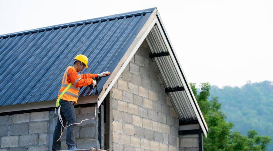 Expert top industrial roofings services in Rock, MI